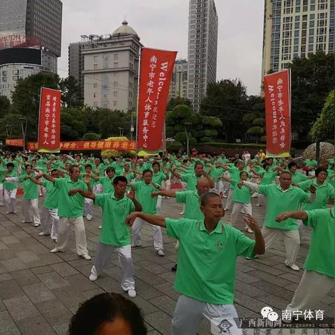 广西南宁市老人卡怎么办