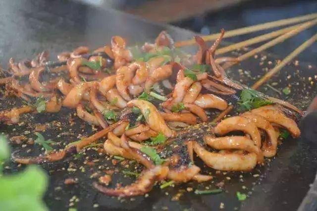 哈尔滨美食街都有什么（天津市有没有特色的美食街和夜市）