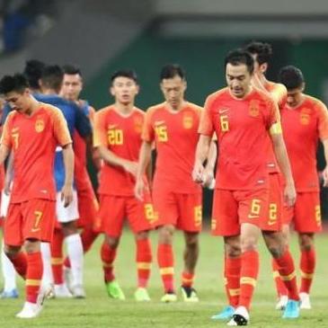 踢足球怎么防止脚疼