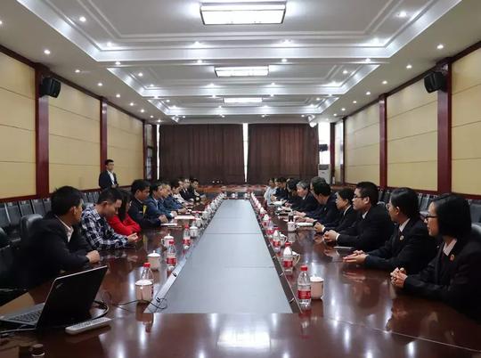 开发区院全体人员赴华泰化工集团进行艰苦创业教育