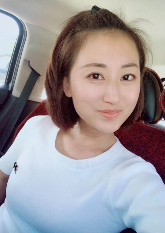 90美女的开挂人生！放弃优渥工作回农村创业，靠麦秸作画年入百万
