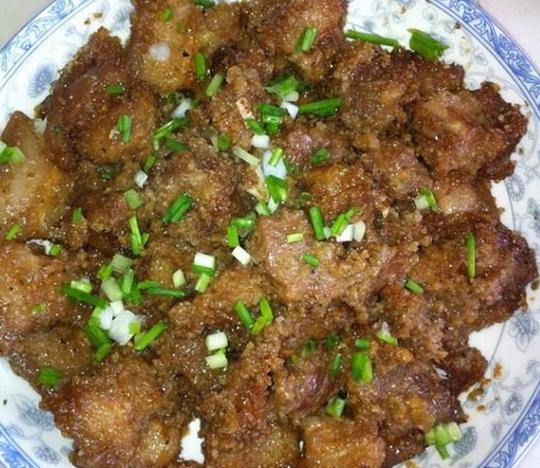 江西家常美食之米粉肉，制作简单，外焦里嫩，软糯可口