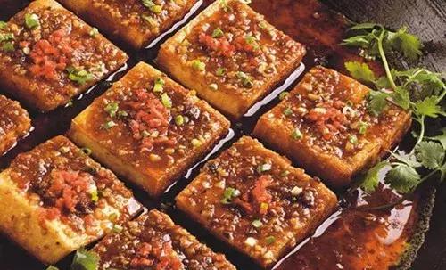 中国有什么美食吗（可以介绍下你们当地有什么特色美食和名菜吗）