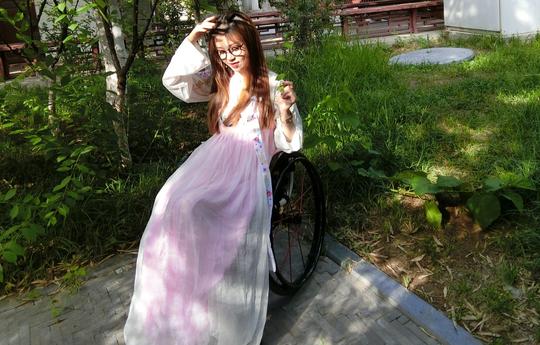 这是抖音最“正能量”网红美女！如果你看不起抖音，请了解一下她