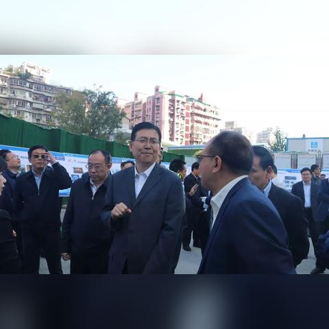 当初武汉市书记叫什么