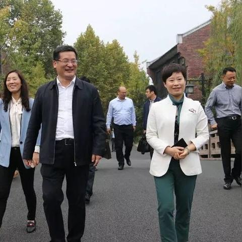 杭州市一个区长什么级别