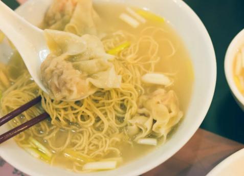开个什么美食店（开个小吃店卖什么最火）