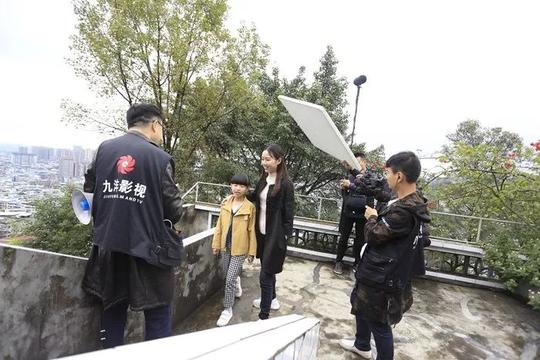 厉害！仁寿又一部创业、励志微电影！在飞泉山开机了~