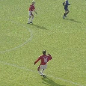 左脚打足球怎么打视频