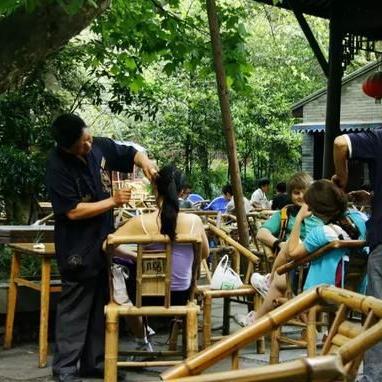 成都市买包包去哪里好