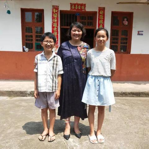 西安市鹰潭中学怎么样啊