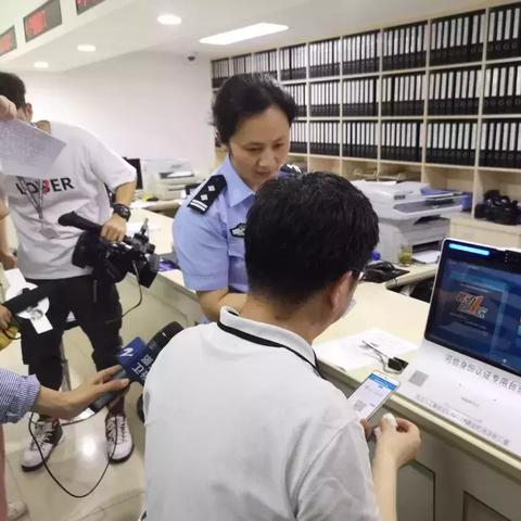 杭州市车管所咨询电话的相关长尾关键词有哪些