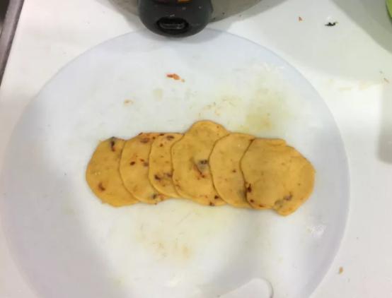 一岁宝宝吃辅食便秘怎么办