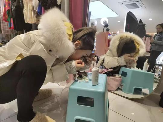 销售额8000万背后，直击快手116带货女王「娃娃」的48小时