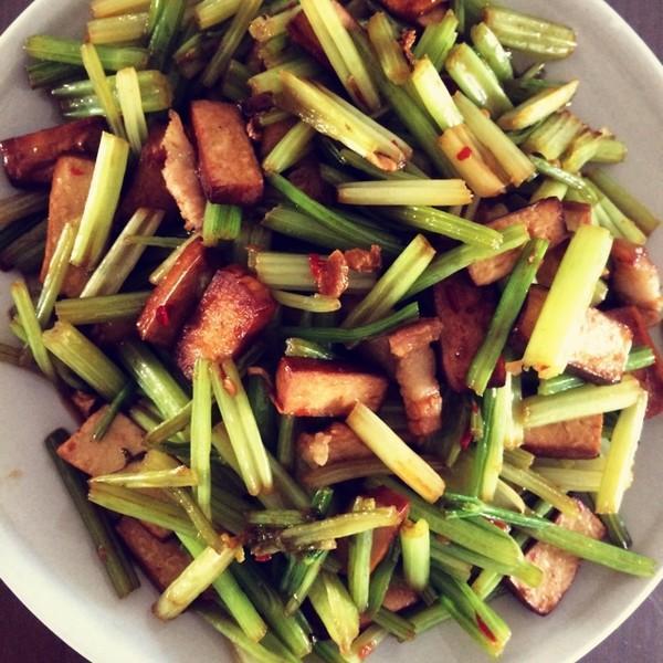 麻油可以做什么美食（藤椒油与麻油有什么区别）