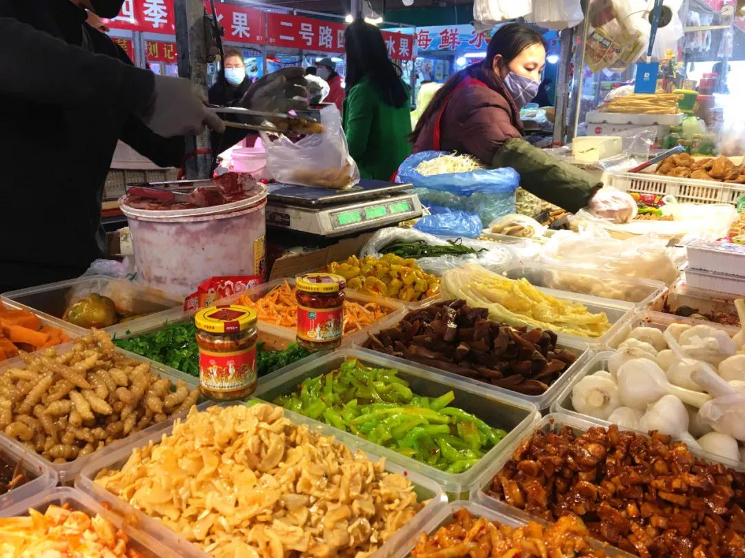 天津有什么美食街（天津哪里有小吃一条街）