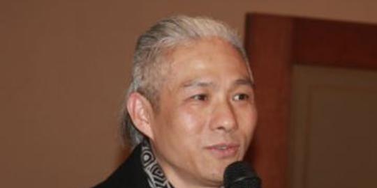 他上过春晚身价不菲，却不幸破产，今靠创业东山再起
