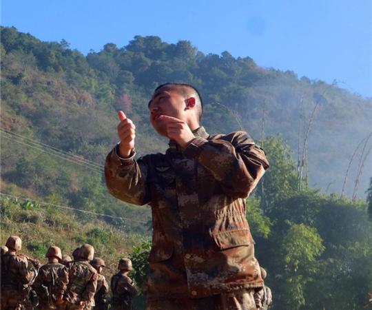 元旦佳节来临，我们以战斗姿态向祖国母亲问好