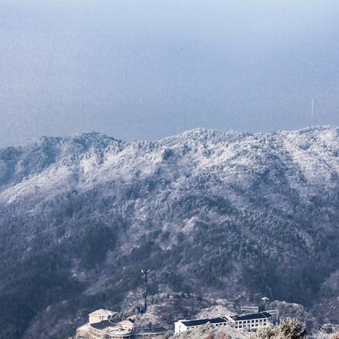 武汉海拔最高的山是哪一座哦？