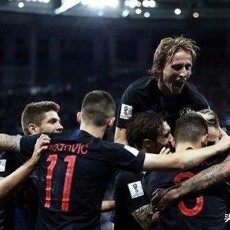 足球比赛脸上彩泥的长尾关键词有哪些