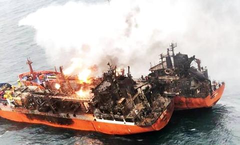 油轮火灾