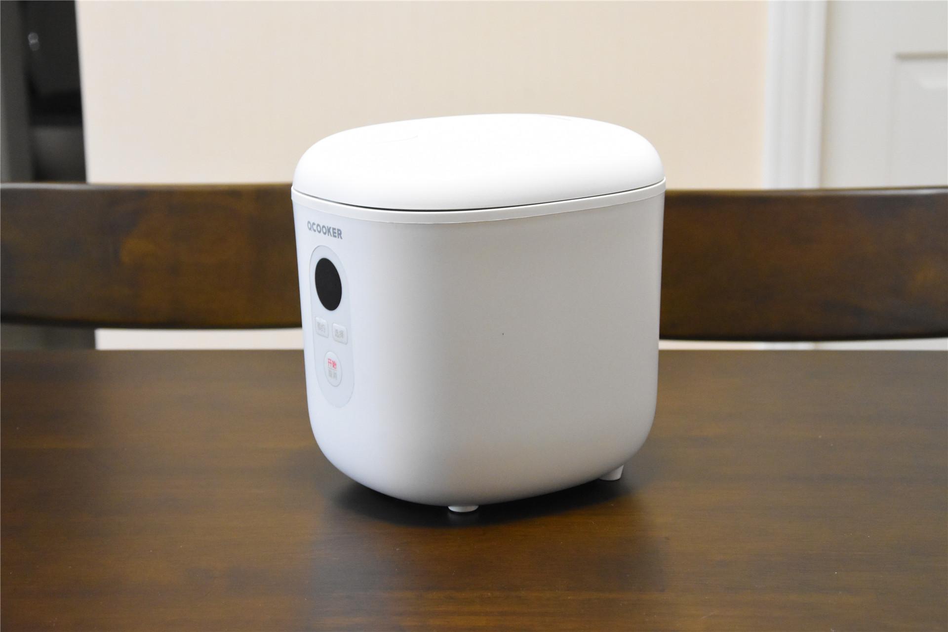 led投光灯300w实际功率300瓦led灯只有06安电流
