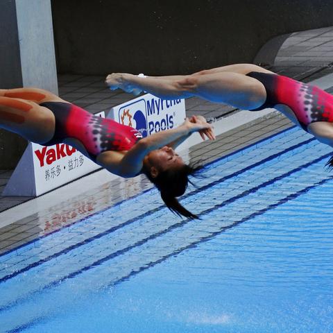 双人足球视频怎么拍好看