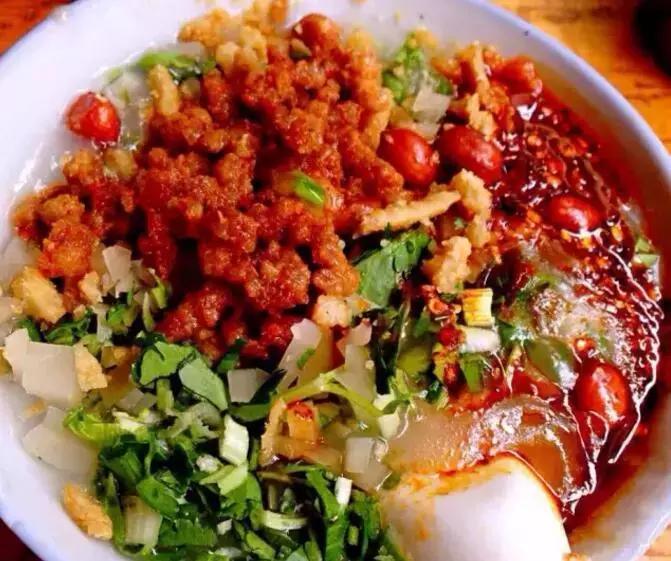 周末吃什么美食好（想知道有什么吃的）