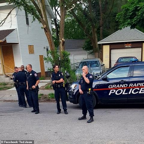 Facebook账号已经停怎么办 相关的长尾关键词是那些 