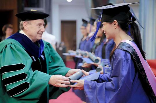 听学长告诉你，为什么选择中国社科院杜兰大学金融硕士mfin