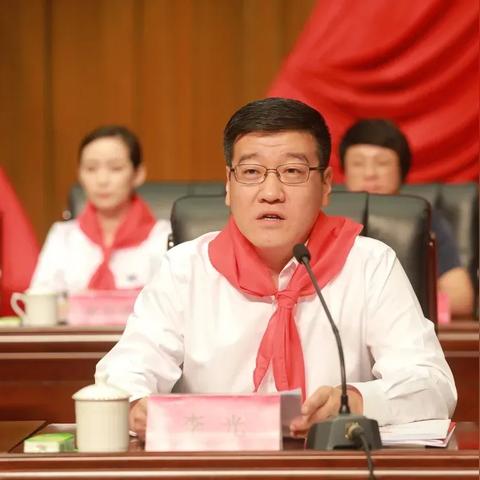 大连市第一任书记叫什么