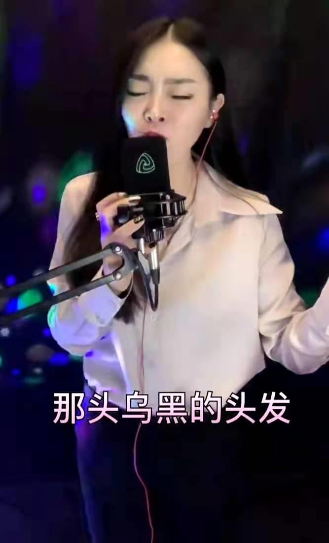 王琪歌曲10首_在春晚的舞臺上一炮走紅的王琪 運營百科