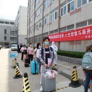 武大女教授被举报，男方现任安大副校长	，{安徽省教}育厅回应