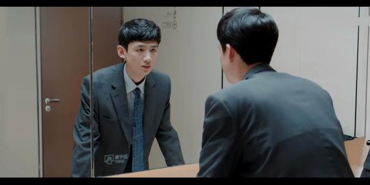 孙弈秋父亲曾经是创始人，因创业失败崩溃，投资人正是曲忠辉