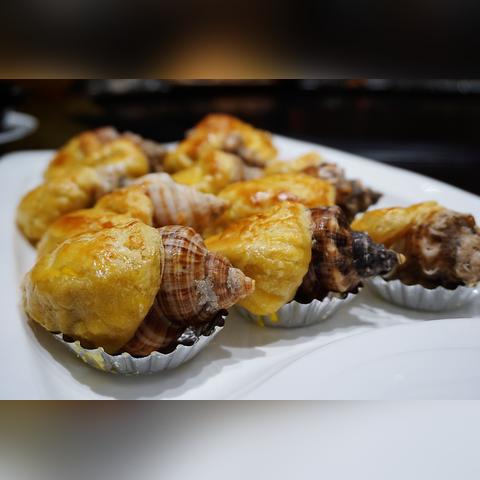 厦门机场附近去哪个海边比较近？