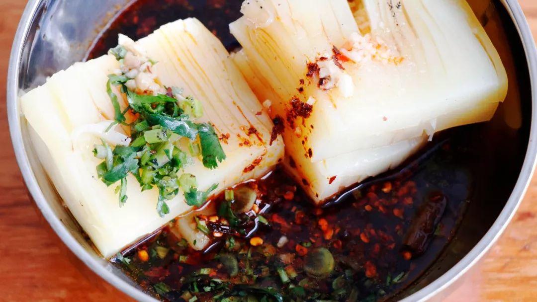 保山特色美食是什么（巍山古城春节人多吗）