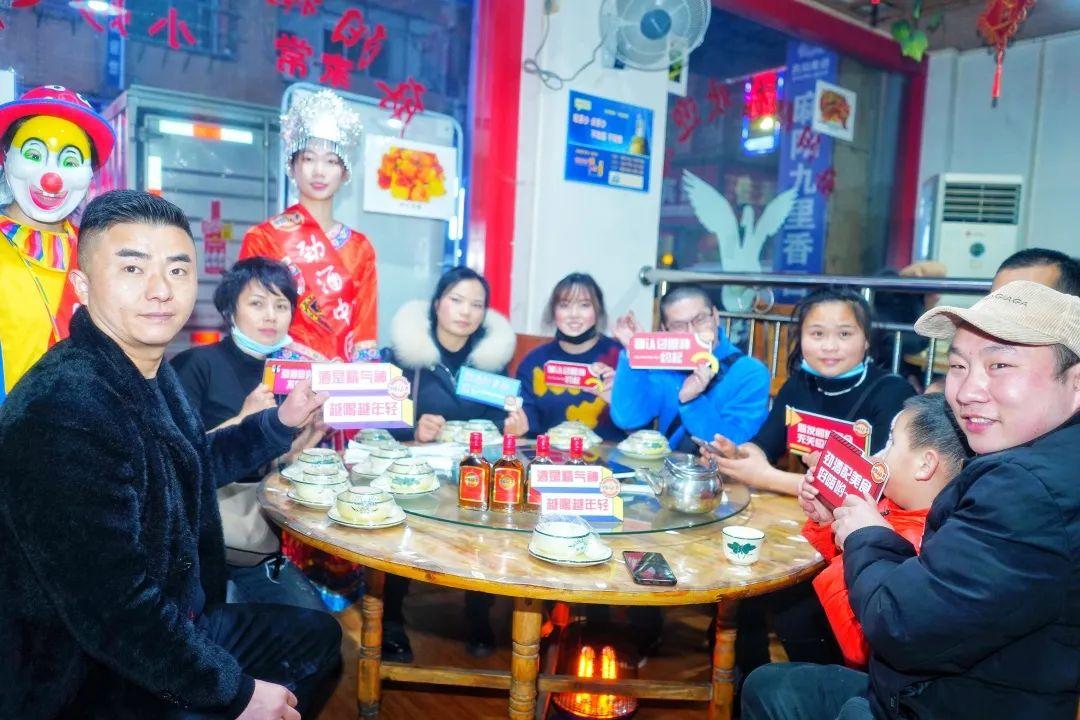 劲酒配什么美食名称（你喜欢喝什么牌子的酒）