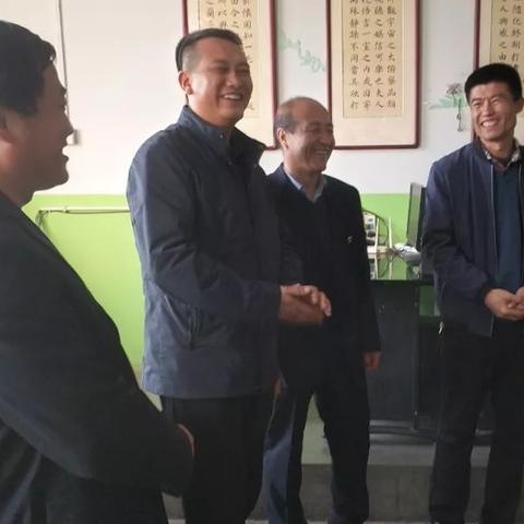 中学足球场有多少亩面积