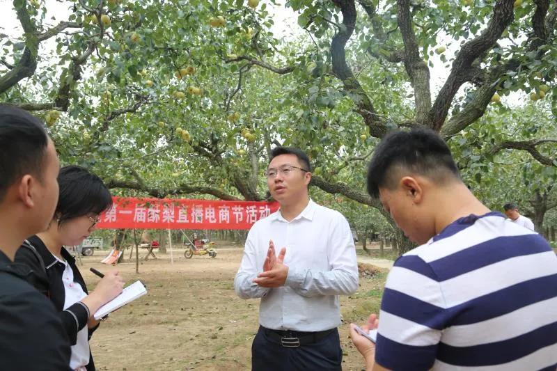 快手一分钟3000粉网站
 （快手一分钟涨1000粉丝）