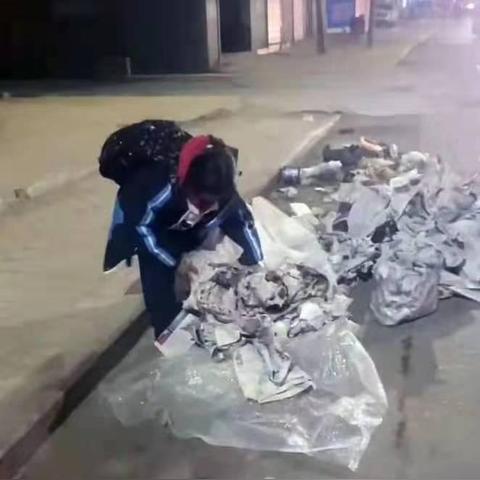 保定市校服订制店电话是多少