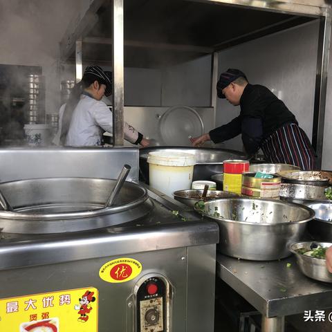 哪个网红住在河南信阳的