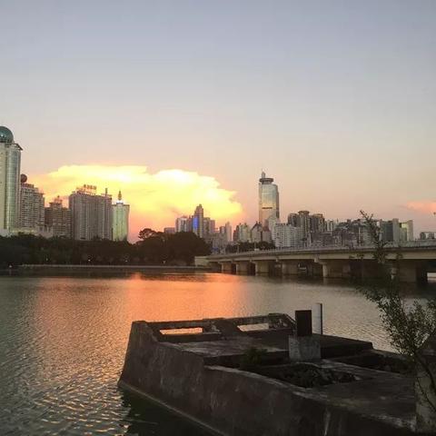 南宁市晚上哪个地方好玩