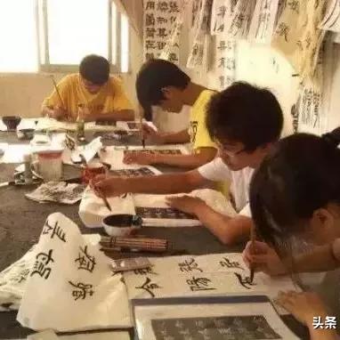 淮北市和哈尔滨市哪个大