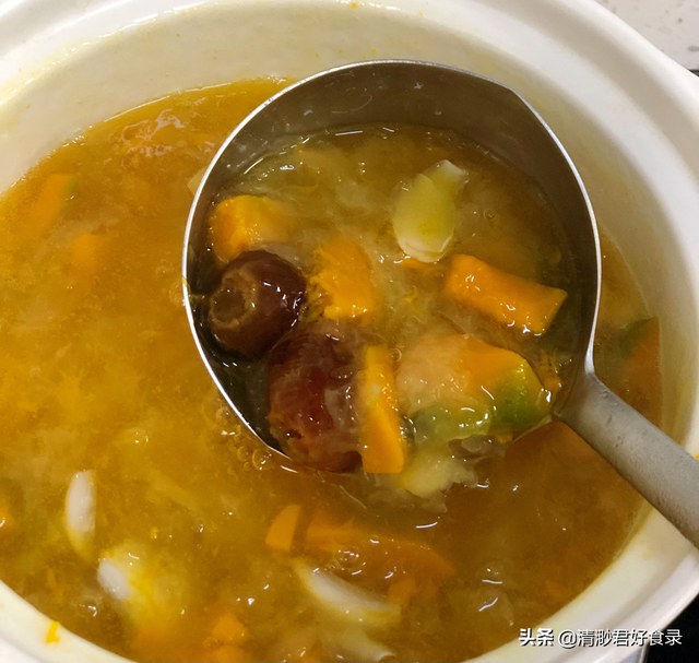 秋季吃银耳好处多 秋季吃银耳好处多