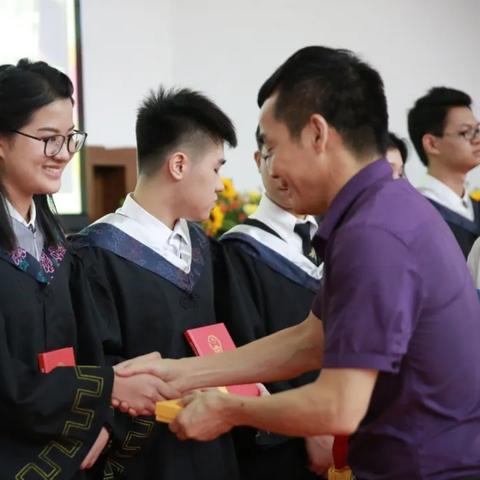 广东佛山市初中校徽的长尾关键词有哪些