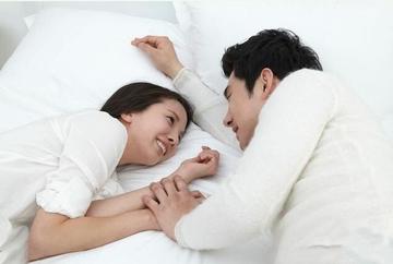 长期婚外情靠什么维持？