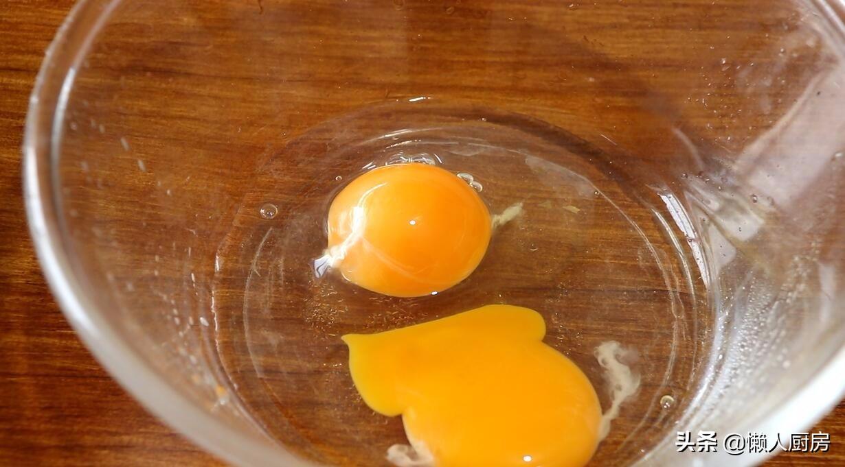 怎么样用蛋清打淡奶油(手动打蛋器可以打发蛋清成奶油状吗)