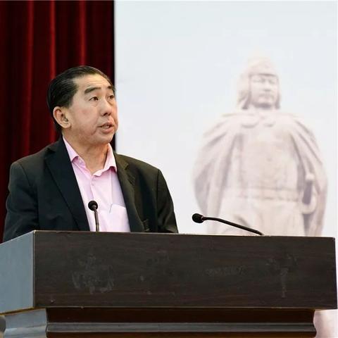 福建南安华侨中学状元的相关长尾关键词有哪些