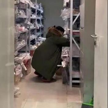 杭州机场有免税店吗？