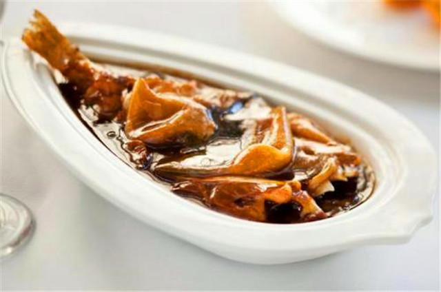扬中有什么美食（扬中的自助餐哪家最好吃）